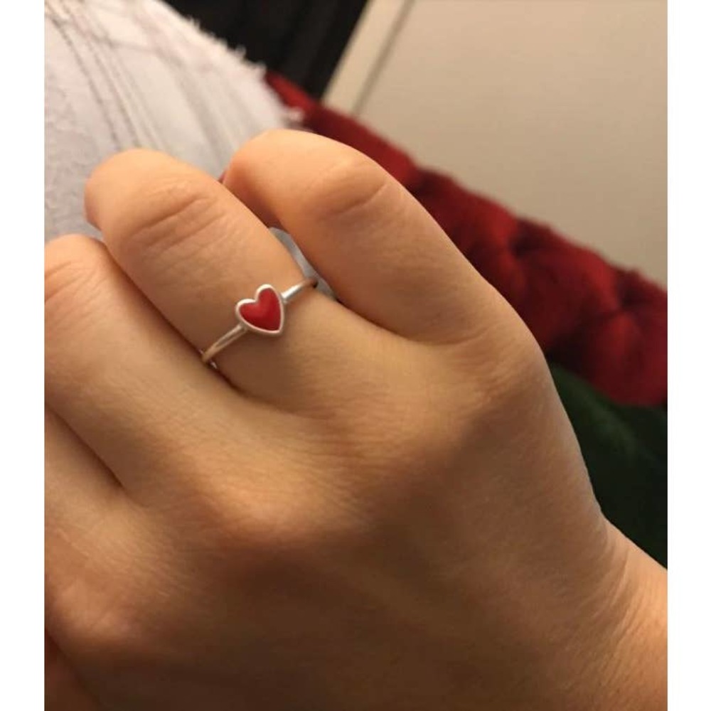 Adjustable Red Heart Ring - Picture 3 of 4